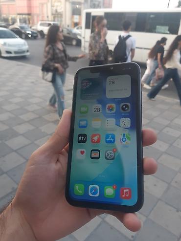 Apple iPhone: IPhone 11, 64 GB, Qara, Face ID — 2