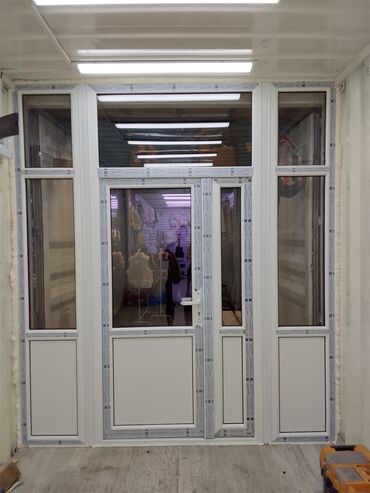 Металлопластиковые окна на заказ: Металлопластиковое окно на заказ, Тип окна: Витражные, Мансардные, Панорамные, Декоративные особенности: Декоративный переплет, Платная установка, Без рассрочки — 2