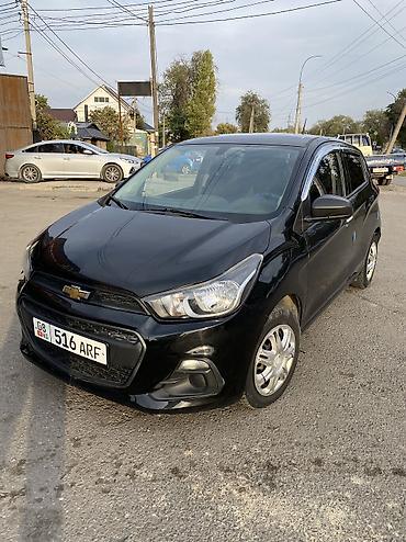 Chevrolet Spark: 2018 г., 1 л, Вариатор, Бензин, Хэтчбэк