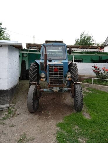 продаю трактор юто: Тракторы