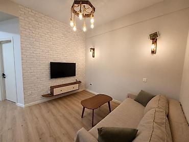 Yeni tikili: İcarəyə verilir 2 otaqlı yeni tikili 61 m², Nizami m. Kateqoriya Yeni — 5
