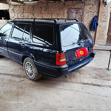 Транспорт: Volkswagen Golf: 1994 г., Универсал — 1