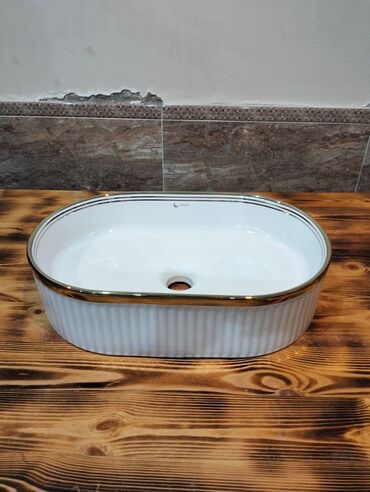 Çanaqlar, tülpanlar: Üstəqoyma (countertop) hamam otağı çanaqları Model çeşidləri: - — 6