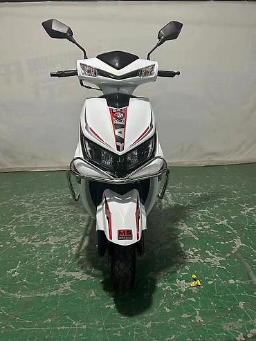 Скутеры: Тип скутера 150 куб. см, Бензин, Б/у — 9