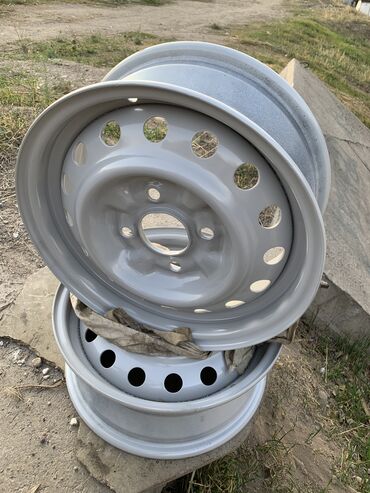 купить диски на ниву бу: Железные Диски R 14 Пара, отверстий - 4, Б/у