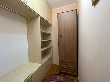 монолитный дом из бетона: 3 комнаты, 74 м², 12 мкр 105 серия, 1 этаж, Косметический ремонт — 5