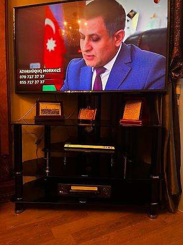 TV altlığı: Televizor altlığı satılır. Yaxşı vəziyyətdədi. Televizor üstünə — 1