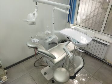 функциональная кровать для лежачих больных: Продается 2 стоматологические установки В комплекте идёт: 2