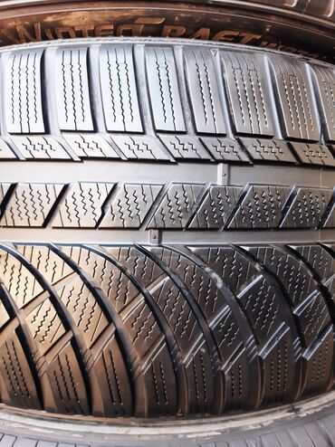 зимний шына: Шиналар 275 / 40 / R 19, Кыш, Колдонулган, Жуп, Корея, Kumho