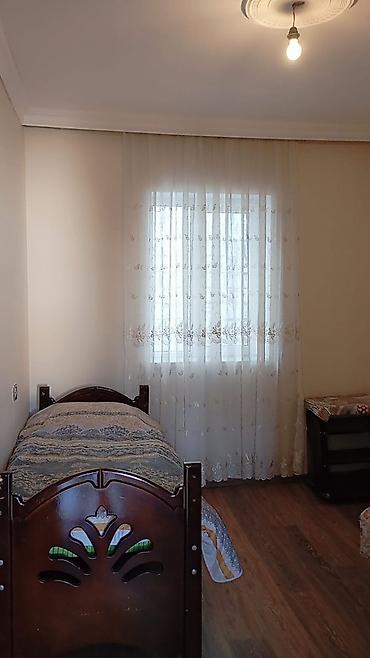 1 otaqli ev: 9 otaqlı Suraxanı rayonu qum adasi 4 sot torpaq sahesinde 3 eded 3 — 4