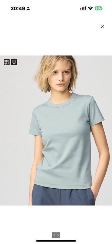 футболки с воротником: Женская базовая футболка Uniqlo U - Силуэт: прямой, классический крой