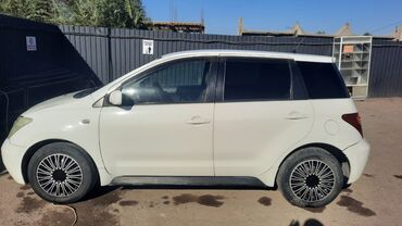 тойота корола 2005: Toyota ist: 2004 г., 1.3 л, Автомат, Бензин, Хэтчбэк