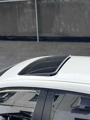 s class 222: Toyota Corolla: 2019 г., 1.8 л, Вариатор, Гибрид, Седан — 6