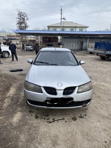 Nissan: Nissan Almera: 2004 г., 1.5 л, Механика, Бензин, Седан