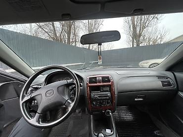 Mazda: Mazda 626: 1997 г., 1.8 л, Механика, Бензин, Хэтчбэк — 6