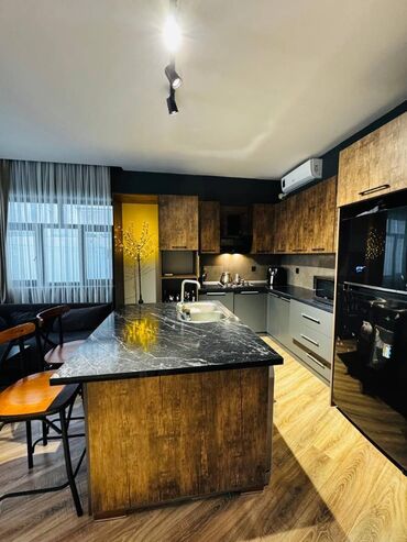 Həyət evləri və villaların satışı: Şağan 5 otaqlı, 140 kv. m, Kredit var, Yeni təmirli — 10