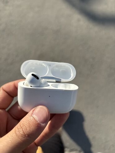 Наушники: Вкладыши, Apple, Б/у, Беспроводные (Bluetooth), Классические