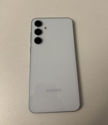 Samsung: Samsung Galaxy A55, 128 GB, rəng - Ağ, Barmaq izi, Simsiz şarj, İki sim kartlı