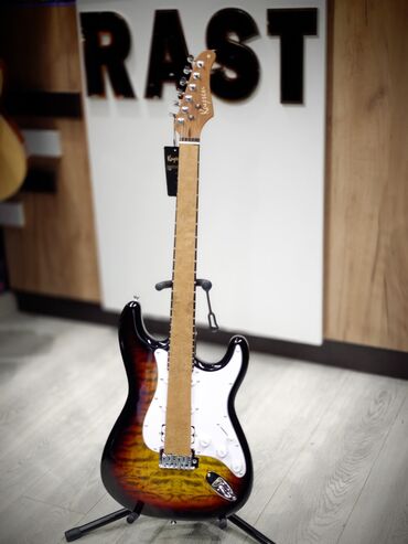 Kəmərlər: Elektron gitara, 6 sim, Yeni, Ünvandan götürmə