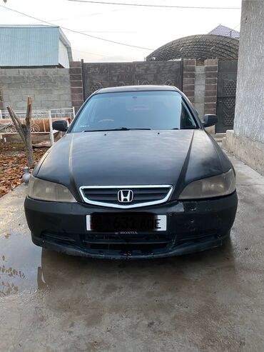 Honda: Honda Accord: 2001 г., 2 л, Типтроник, Газ, Седан