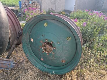 трактор беларус 82 1 цена бишкек новый: Продаю Диски 13,5 2шт. Камера 16,9 на 30 2шт. Шток МТЗ 80 новый