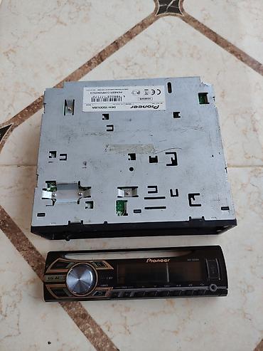 Maqnitofonlar: Pioneer DEH-1500UBA avtomobil maqnitofonu Xüsusiyyətlər: - Ön panel — 1