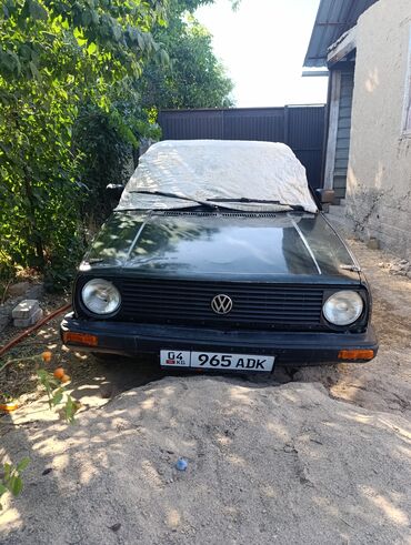 купить запчасти на опель вектра б: Хэтчбек Volkswagen Golf MK2 черного цвета. Автомобиль имеет