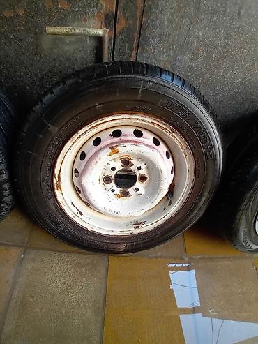 13 lük disk: 175.70.13 juquli disqi tekeri 4 de hava buraxmr tekerde ve disqide — 5