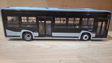Oyuncaqlar: Məhsul: Metal kolleksiya modeli – şəhər avtobusu - Miqyas: təxmini — 2