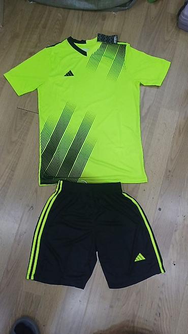 İdman dəstləri: Məhsul: Futbol formasetləri (köynək + şort) Her cur olcusu — 2