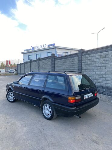 Volkswagen: Volkswagen Passat: 1992 г., 1.8 л, Механика, Бензин, Универсал