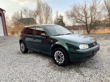 авто volkswagen: Volkswagen Golf: 2001 г., 1.4 л, Механика, Бензин, Седан