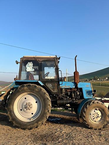 Traktorlar: Belarus markalı traktor. Kənd təsərrüfatı işləri üçün uyğun olan bu — 9