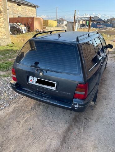 Volkswagen: Volkswagen Golf Variant: 1998 г., 1.8 л, Механика, Бензин, Универсал