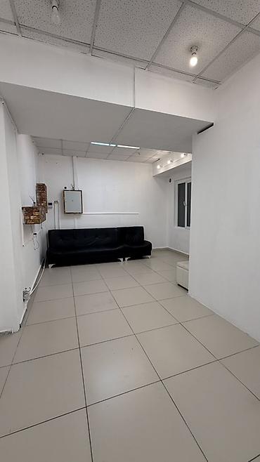 зал ожидания: Аренда офисов, 30 м², В бизнес центре, 1 линия — 9