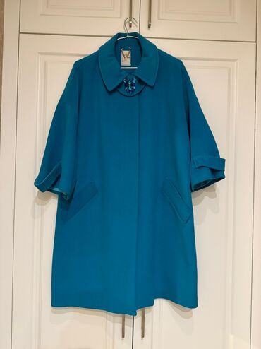 женский комбинезон с открытой спиной: Mavi-turkuaz rəngdə qısaqol palto/kaftan tipli üst geyimi