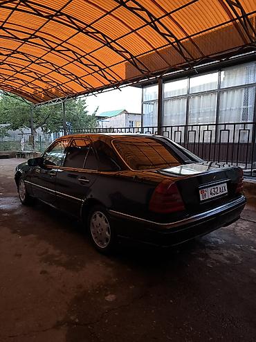 авто стенд: Mercedes-Benz C-Class: 1996 г., 2 л, Механика, Бензин, Седан — 3