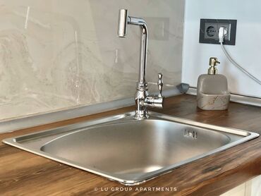 Günlük kirayə mənzillər: 2 otaqlı, Yasamal r. r-nu — 9