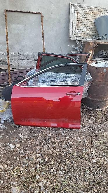 морн: Кузовные детали Toyota Camry (XV50, рестайлинг) — цвет красный — 2