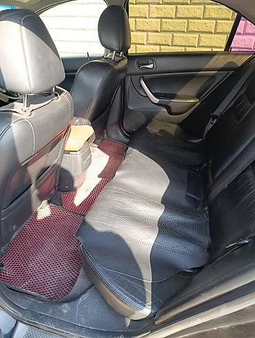 honda inside: Honda Accord: 2003 г., 2.4 л, Автомат, Бензин, Седан — 9