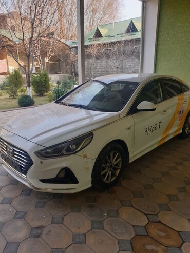 Hyundai: Hyundai Sonata: 2019 г., 2 л, Автомат, Газ, Седан — 11
