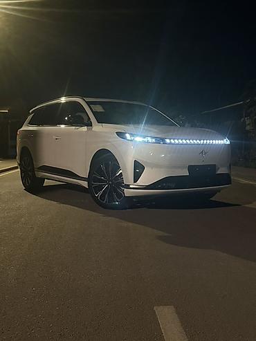 донфенг еп 008: Changan : 2025 г., 1.5 л, Автомат, Электромобиль, Кроссовер — 1