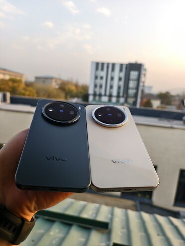телефон раскладушка: Vivo X200 Pro mini, Б/у, 256 ГБ, цвет - Черный, 2 SIM