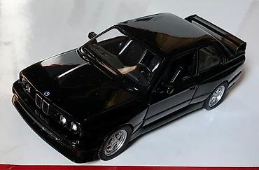 Игрушки: Машины 1/43 немцы AUDI спецмашины «Скорая Помощь» 03, Мерседес — 15