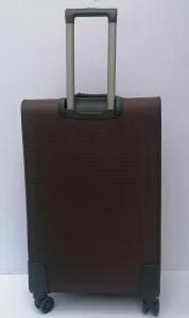 Putni koferi i torbe: Veliki kofer na točkiće – tekstilni, braon - Dimenzije: približno — 18