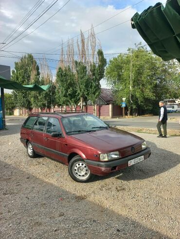 Volkswagen: Volkswagen Passat: 1992 г., 1.8 л, Механика, Бензин, Универсал