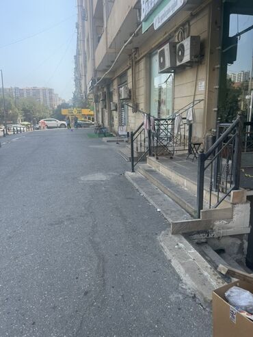 həzi aslanov metrosu kirayə evlər: Həzi Aslanovda neptun marketin düz yanında əsas yolun üsdündə