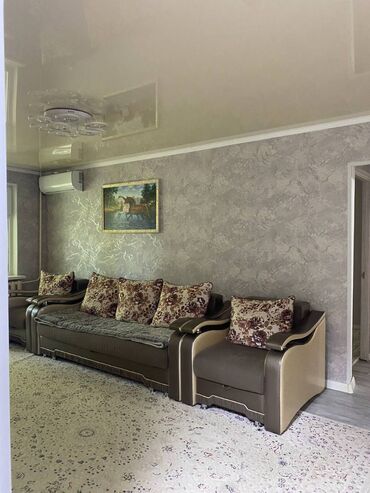 продам 3 х ком кв в мкр: 3 бөлмө, 65 кв. м, 104-серия, 2 кабат, Евроремонт