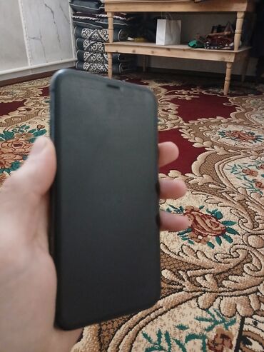 Apple iPhone: IPhone 11, Б/у, 64 ГБ, Черный, Коробка, 76 % — 10