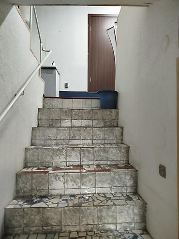 СТО, ремонт транспорта: Два по 4,5 комнат вода санузел внутри дома Аристонотопление газ и — 7